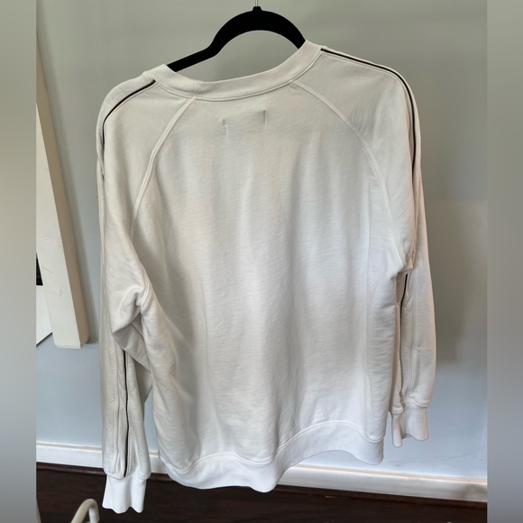 Crewneck - Picture 2 of 3